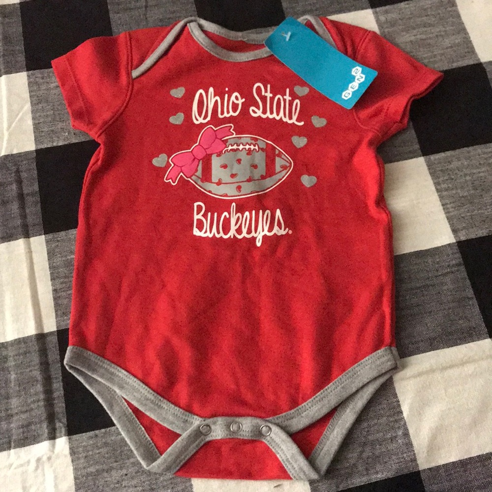 Ohio State baby girl onesie 💖♥️💋